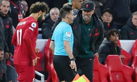 Jurgen Klopp nhận án phạt của FA