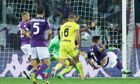 Fiorentina - Inter Milan > 3-4: Rượt đuổi không tưởng