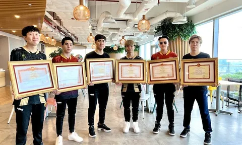 GAM eSports nhận bằng khen từ Thủ tướng Chính phủ - Cột mốc mới của eSports Việt Nam