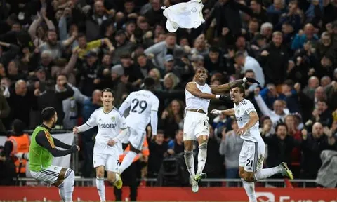 Liverpool - Leeds > 1-2: Leeds United tạo cơn địa chấn tại Anfield