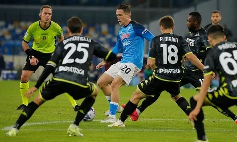 Napoli - Empoli > 2-0: Thắng 10 trận liên tiếp, Napoli xây chắc ngôi đầu