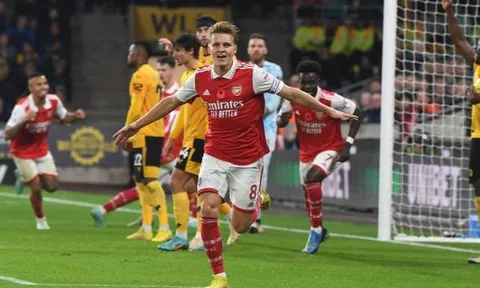 Wolves - Arsenal > 0-2: Odegaard lập cú đúp, Arsenal tạo cách biệt 5 điểm trước Giáng sinh