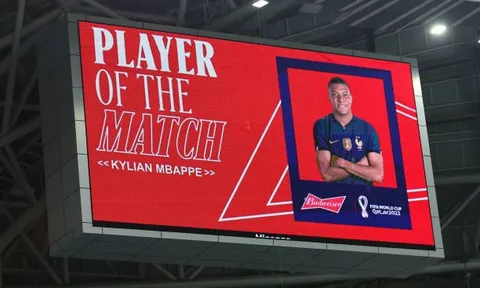 Huấn luyện viên Deschamps hết lời khen ngợi Mbappe