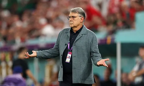 Huấn luyện viên đầu tiên mất việc ở World Cup 2022