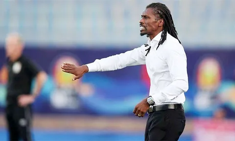 Senegal nguy cơ vắng huấn luyện viên trưởng trước trận gặp tuyển Anh