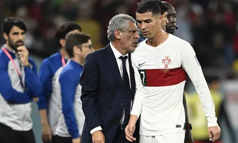 Huấn luyện viên Fernando Santos không hài lòng về Cristiano Ronaldo