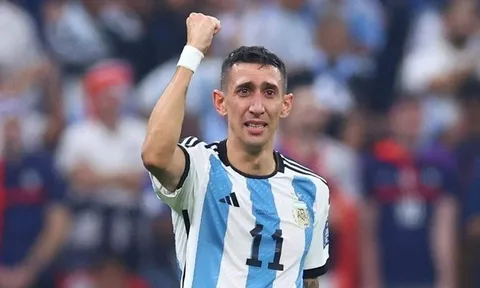 Di Maria rưng nước mắt khi ghi bàn vào lưới tuyển Pháp