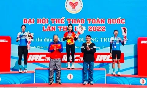 Môn Xe đạp: Cà Thị Thơm bất ngờ giành huy chương vàng trên đỉnh Tam Đảo