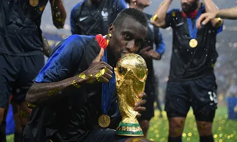 Blaise Matuidi giã từ sân cỏ ở tuổi 35