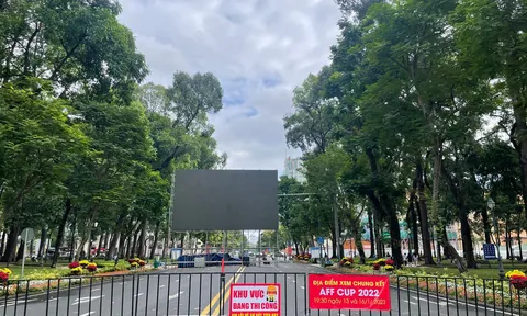 Đường Lê Duẩn là địa điểm chiếu trực tiếp chung kết AFF Cup 2022 qua các màn hình LED "khổng lồ"