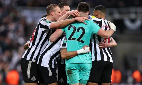 Newcastle hẹn gặp Man United ở chung kết League Cup