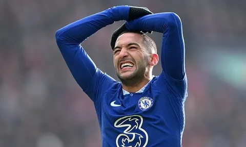 Paris Saint-Germain kiện Chelsea