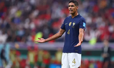 Raphael Varane giã từ sự nghiệp quốc tế