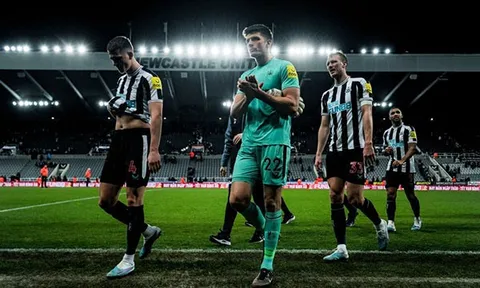 Newcastle - West Ham > 1-1: 'Chích chòe' hụt bước, mất vị trí thứ ba