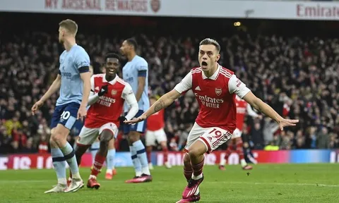 Arsenal - Brentford > 1-1: Hụt hơi trước đại chiến