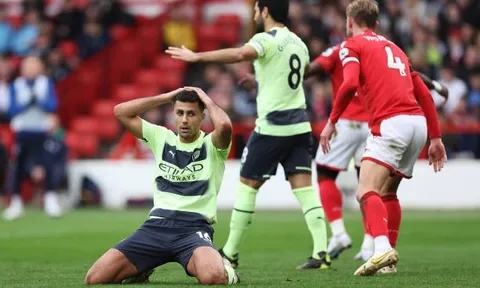 Nottingham - Man City > 1-1: Đánh rơi chiến thắng ở The City Ground