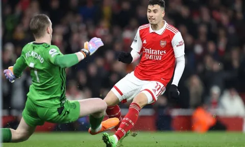 Arsenal - Everton > 4-0: Giấc mơ bay cao