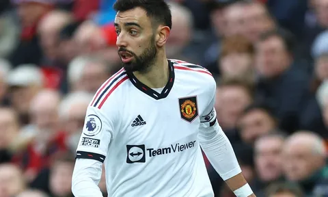 Bruno Fernandes thoát án phạt