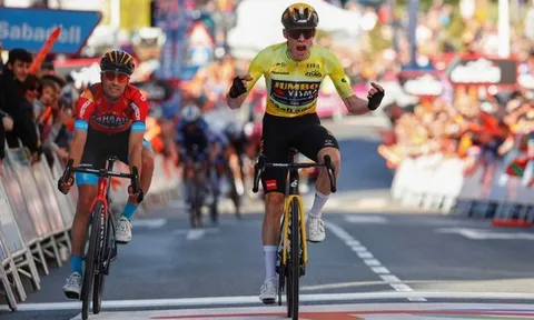 Jonas Vingegaard thắng chặng thứ hai liên tiếp tại Itzulia Basque Country