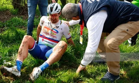 Peter Sagan phải bỏ cuộc ở Paris-Roubaix