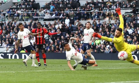 Tottenham - Bournemouth > 2-3: Sụp đổ phút chót