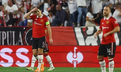 Sevilla - Man United > 3-0: "Quỷ đỏ" chia tay Europa League