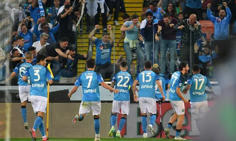 Napoli vô địch Serie A sau 33 năm chờ đợi