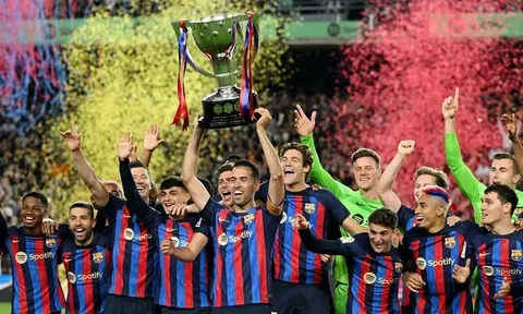 Barcelona - Sociedad > 1-2: Thất bại trong ngày nhận cúp vô địch La Liga