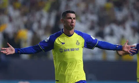 Ronaldo ghi bàn giúp Al Nassr ngược dòng ngoạn mục