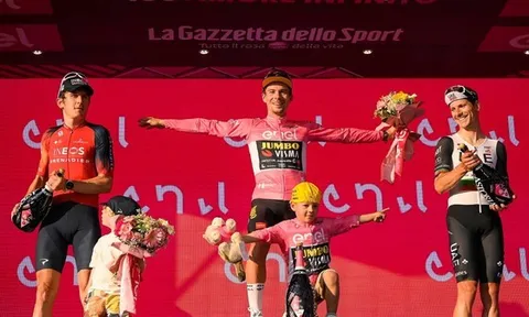 Áo hồng Giro d’Italia Primoz Roglic không tham dự Tour de France 2023