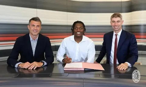 Paolo Maldini và Ricky Massara bị AC Milan sa thải