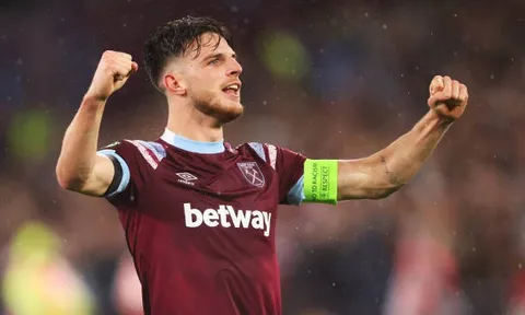 Man City ra giá cho Declan Rice