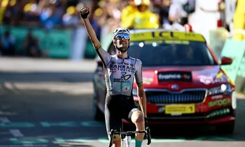 Tour de France 2023: Lão tướng Wout Poels có màn solo ấn tượng trong chặng đua có nhiều tai nạn