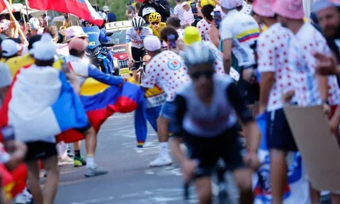 Tour de France khốn khổ vì khán giả