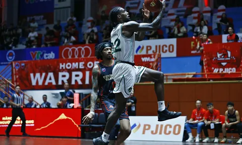 VBA 2023: Thang Long Warriors thót tim trước cơn lốc miền Tây