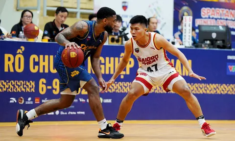 VBA 2023: Nha Trang Dolphins vượt qua Saigon Heat ở hiệp phụ