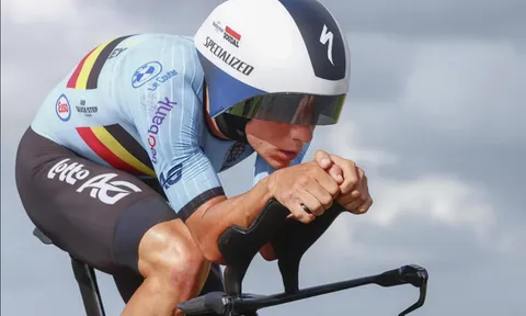 Remco Evenepoel vô địch cá nhân tính giờ thế giới