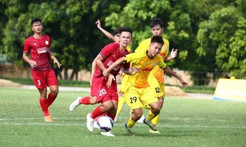 Đương kim vô địch U21 Hà Nội ra quân suôn sẻ