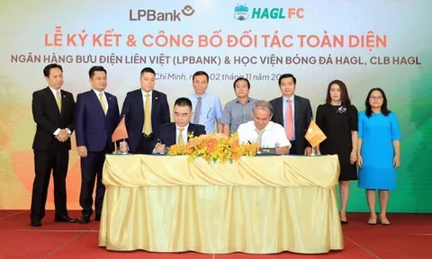 Câu lạc bộ Bóng đá Hoàng Anh Gia Lai đổi tên