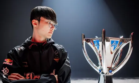 Chung kết CKTG 2023: Đẳng cấp "Quỷ Vương" - Faker lần thứ tư nâng cao Summoner’s Cup