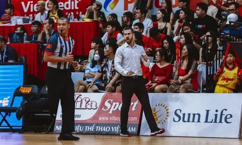 Huấn luyện viên Matt Van Pelt chia tay Saigon Heat