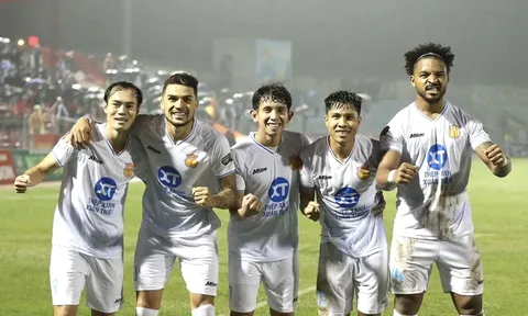 Câu lạc bộ Nam Định thống trị giải thưởng V.League tháng 10