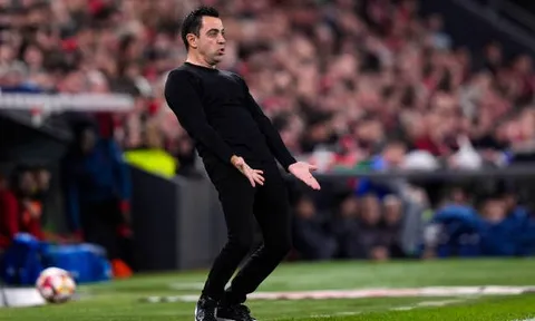 Huấn luyện viên Xavi bóng gió rời Camp Nou