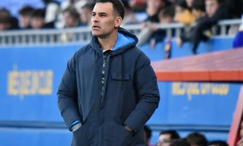 Rafael Marquez thừa nhận muốn thay Xavi dẫn dắt Barca