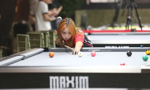 Nữ cơ thủ Hồng Nhung gây ấn tượng tại giải Pool 9 bi B52 Billiards Club Chào Sài Gòn 2024