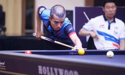Trần Quyết Chiến giúp đội Việt Nam có trận hòa ngày ra quân giải Billiards Carom 3 băng đồng đội thế giới