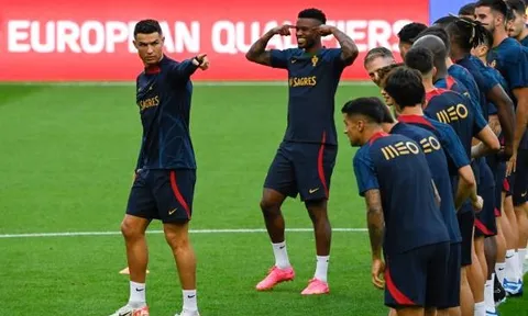 Ronaldo trở lại đội tuyển Bồ Đào Nha