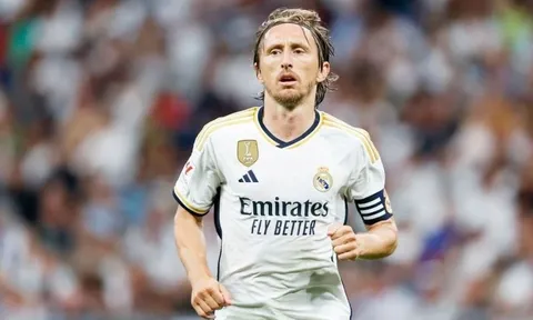 Real Madrid muốn để Modric chủ động thông báo rời Bernabeu