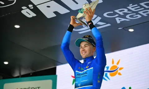 Pavel Sivakov không cản nổi Alexey Lutsenko đăng quang Giro d'Abruzzo 2024