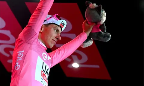 Tadej Pogacar lên tiếng tại Giro d'Italia 2024